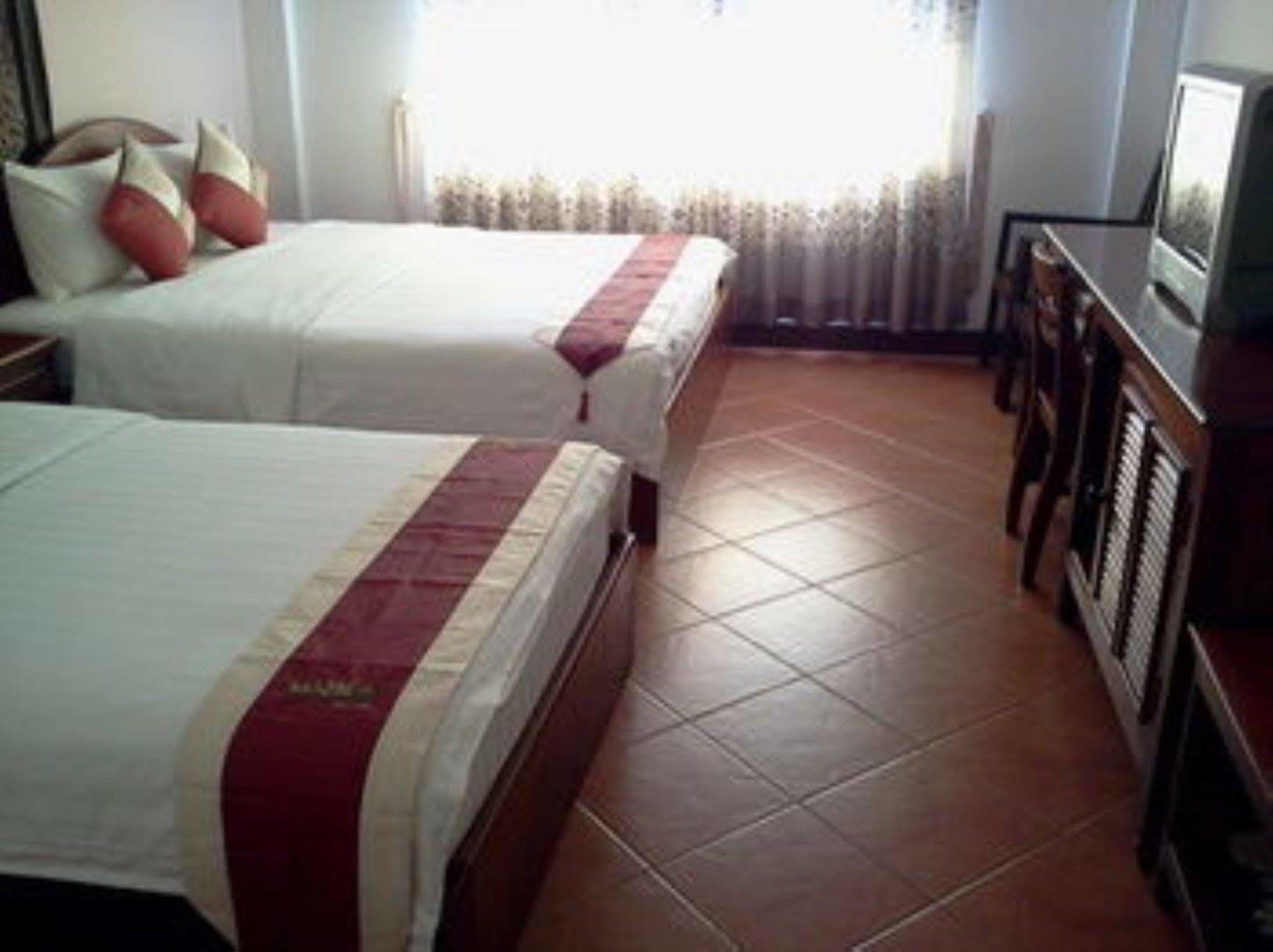 Han Kong Hotel And Restaurant Siem Reap Bagian luar foto