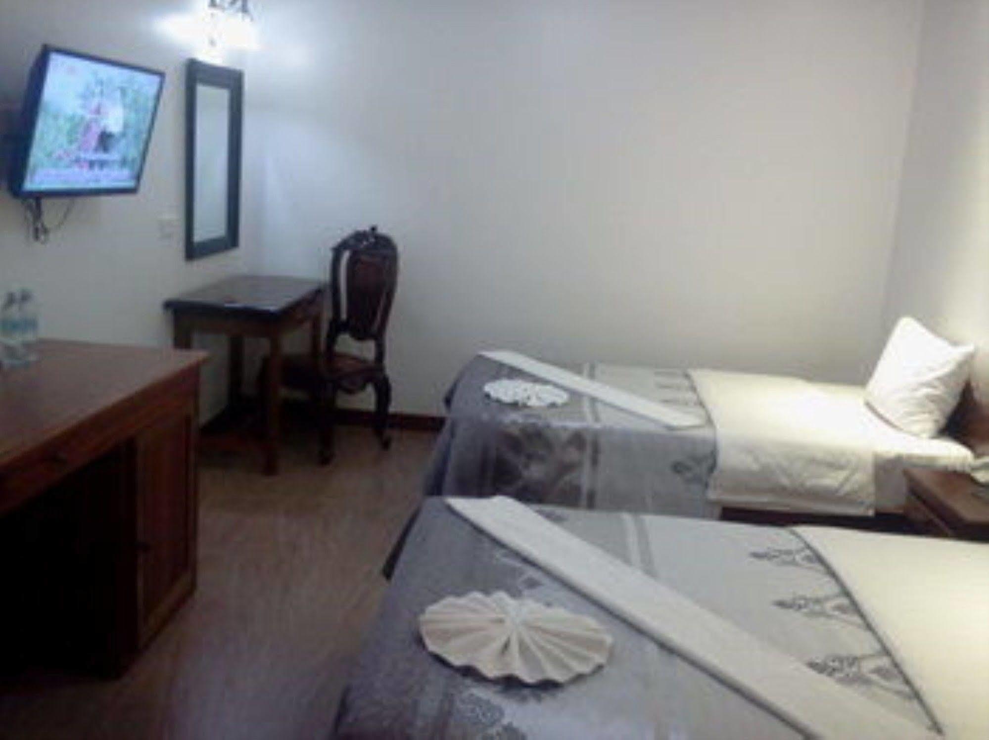 Han Kong Hotel And Restaurant Siem Reap Bagian luar foto
